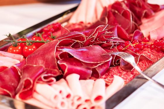 Sunntigsbrunch für 2 - mit Prosecco à discrétion im Swiss-Chalet  3 