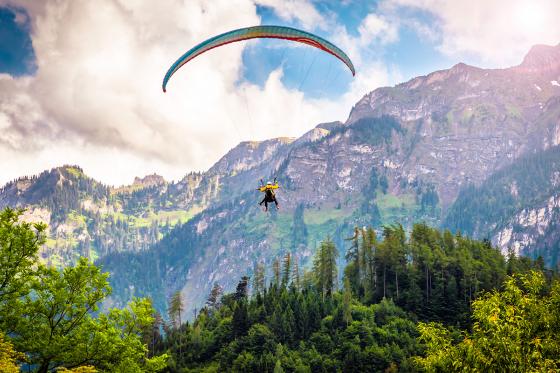 Gleitschirmfliegen  - Thermikflug im Heidiland  