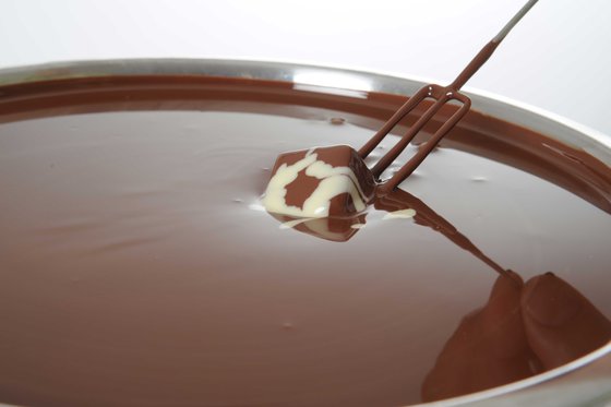 Fabriquer du chocolat - Cours de confiserie 4 