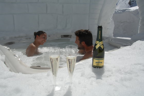 Romantik Iglu Suite - inkl. privatem Whirlpool und Fondue-Plausch 1 