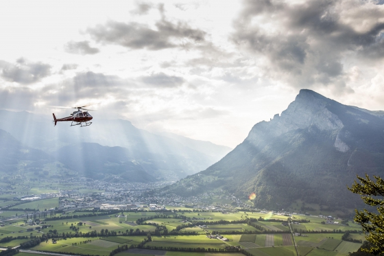 Hof Maran Heliflug - inkl. Übernachtung in Arosa 2 