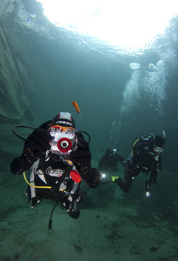 Cours de photo sous-marine - dans le lac Léman 1 