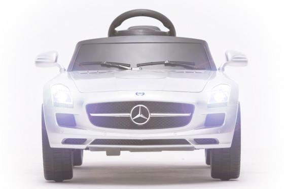 Mercedes-Benz SLS AMG - voiture électrique 6 