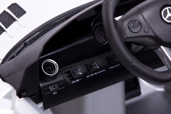 Mercedes-Benz SLS AMG - voiture électrique 9 