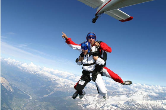 Saut en parachute - à Sion (VS)  