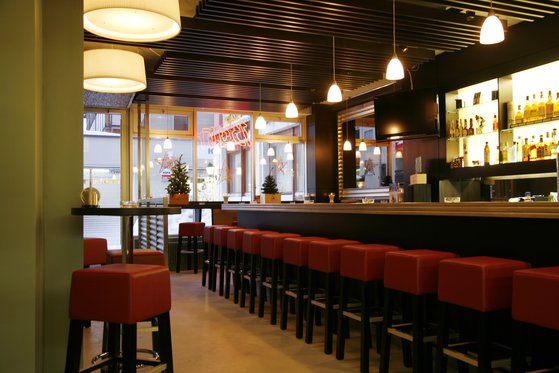 DAVOS: Hotel u. Skipass für 2 - inkl. Wellness Eintritt 6 