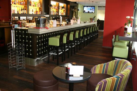 DAVOS: Hotel u. Skipass für 2 - 2-Tageskarte und Wellness 6 