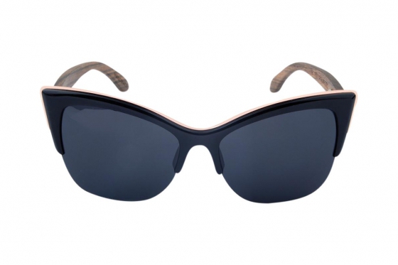 The Fly - Ebony Smoke 1 