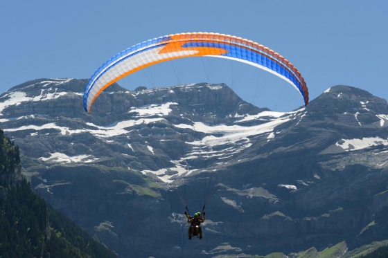Vol biplace en parapente - Aux Diablerets - inclus une trentaine de photos souvenir 1 