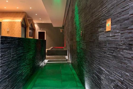 Spa & repas aux Bains d'Ovronnaz - Un moment de détente pour 2 personnes 10 