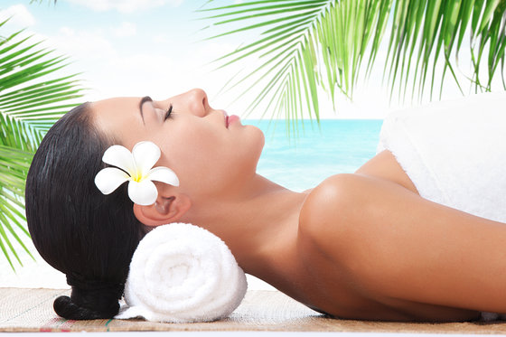 Détente et éclat à Bali - Massage du dos et soin du visage  