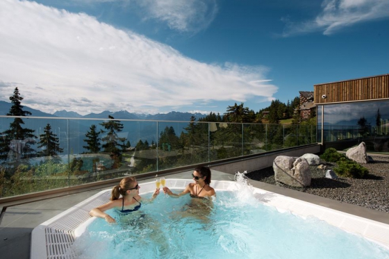 Journée bien-être au Spa d'Anzère - Bains thermaux, massage et soin du visage 2 