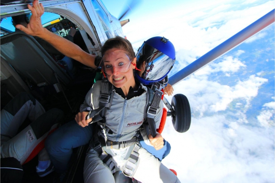 Saut en parachute - à Ecuvillens (FR) 1 