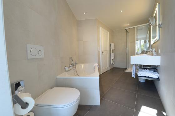 Séjour wellness à Yverdon - 1 nuit avec demi-pension à 3 plats et entrées aux bains inclus 5 