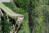 Bungee Jump von der Schanze - Action beim Tandem Bungee