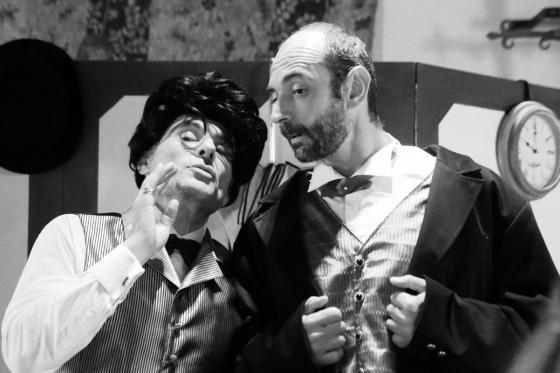 Trouvez le coupable ! - Repas spectacle pour 2 personnes | sans forfait boissons 2 