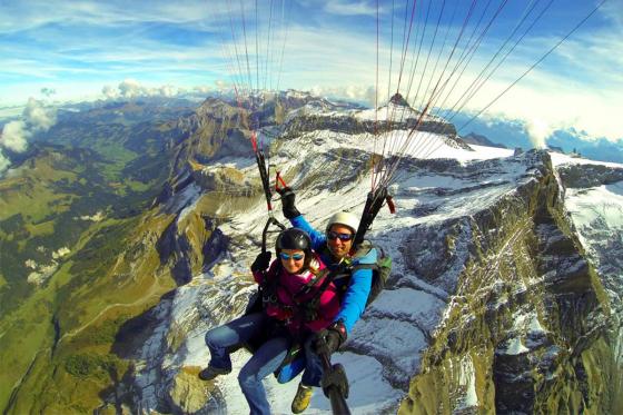 Glacier 3000 sous vos pieds - Vol biplace en parapente  