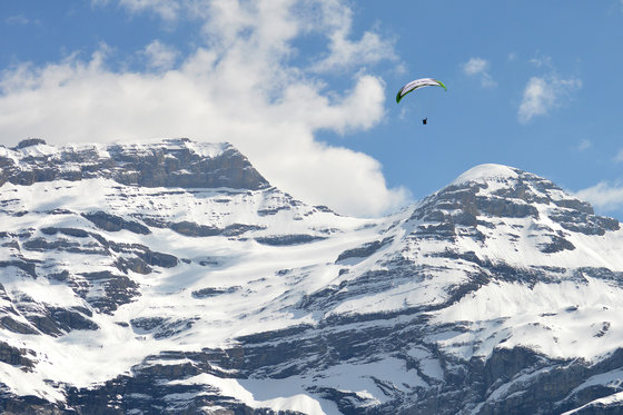 Glacier 3000 sous vos pieds - Vol biplace en parapente 1 