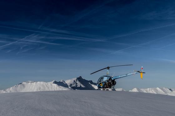 30 Min Helikopter fliegen - für 1 Person 3 