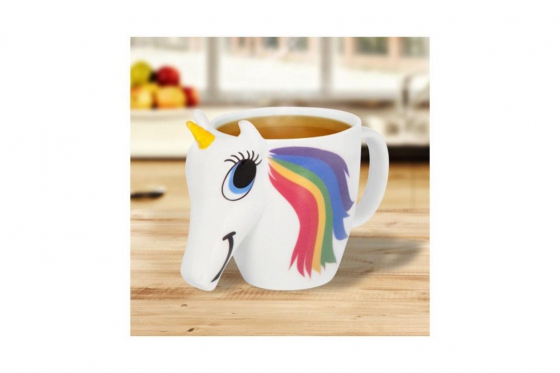 Tasse Licorne changeant de couleur - change de couleur avec des boissons chaudes  