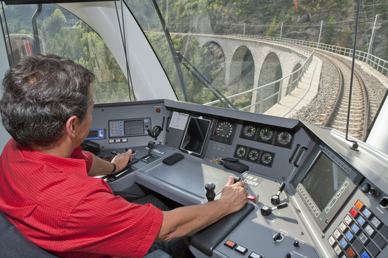 Führerstandfahrt in RhB-Lok - als Geschenk für Bahnfreunde 1 