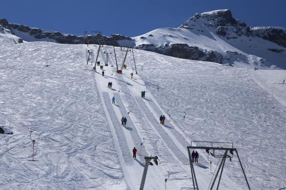 Ski-Tagespass & Fondue im Iglu  - für 2 Personen auf der Engstligenalp 10 