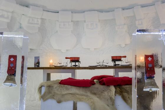 Ski-Tagespass & Fondue im Iglu  - für 2 Personen auf der Engstligenalp 12 