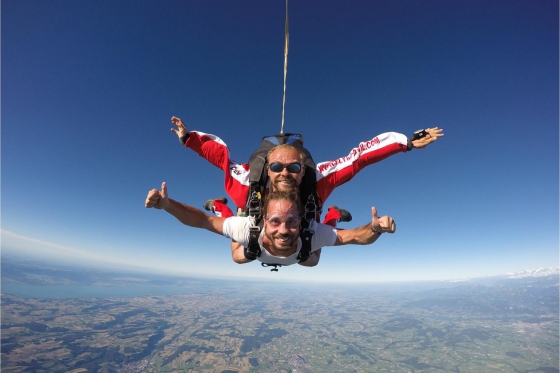 Saut en parachute - VD / FR / VS 6 