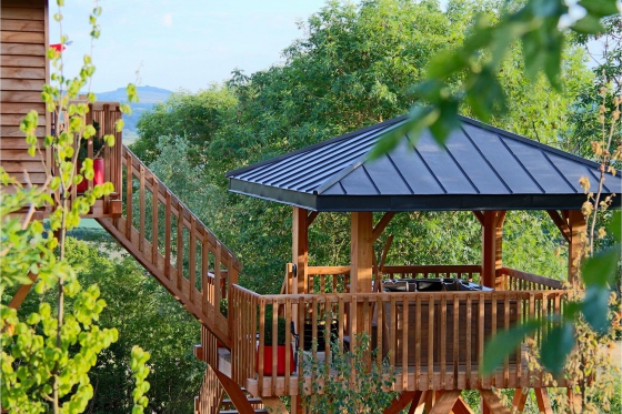 Nuit dans une cabane de luxe - Inclus: Spa privatif, 2 modelages du corps (45min) et petits-déjeuners 1 