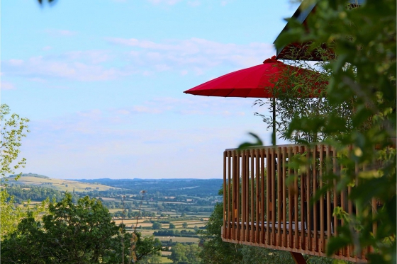 Nuit dans une cabane de luxe - Inclus: Spa privatif, 2 modelages du corps (45min) et petits-déjeuners 2 
