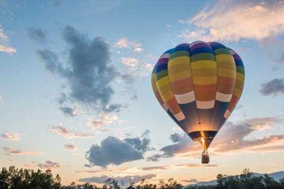 Vol en montgolfière pour 2 - Voyage au levé du soleil  
