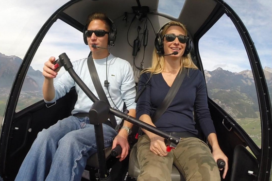 Aux commandes d'un hélicoptère  - 20min de pilotage depuis Bex + 15min de briefing  