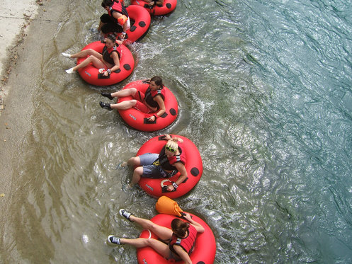 Descente de rivière en bouée - 3 heures sur l'Aar 1 