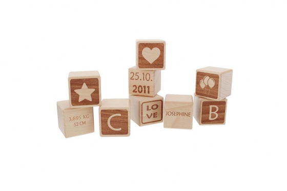 Cubes en bois pour bébé - personnalisables 1 