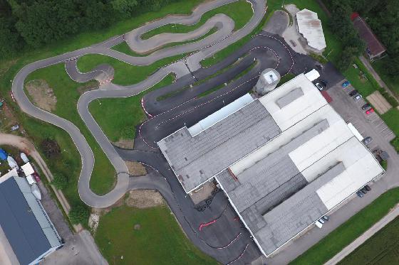 3 séances de 10 minutes de karting - Pour 1 adulte (dès 14 ans) 4 