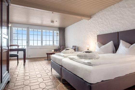 Schloss-Hotel Übernachtung - mit Sicht auf den Vierwaldstättersee 2 