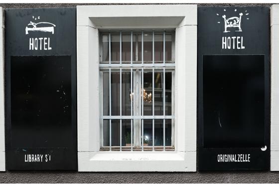 Nuits insolites en hôtel-prison  - 1 nuit dans le bureau du gardien pour 2 personnes 6 