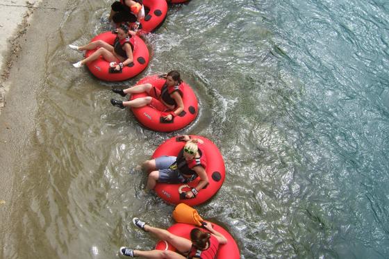 Descente de rivière en bouée - 3 heures sur l'Aar, pour 2 personnes 2 