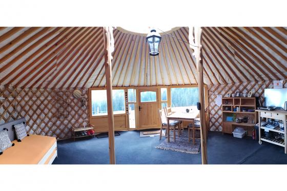 Jurten Übernachtung - 1 Nacht in der 5 Billionen Sterne Panorama Jurte | 3 Personen 10 