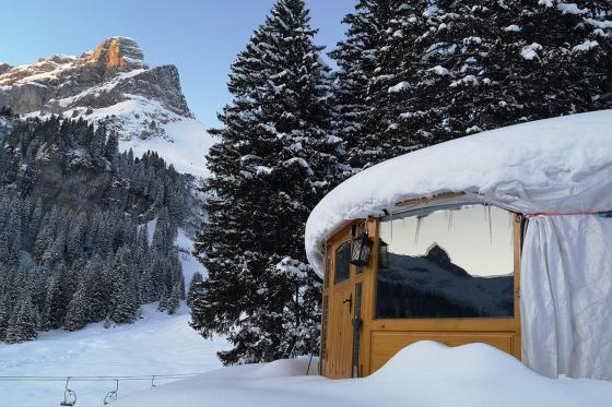 Jurten Übernachtung - 1 Nacht in der 5 Billionen Sterne Panorama Jurte | 3 Personen 17 