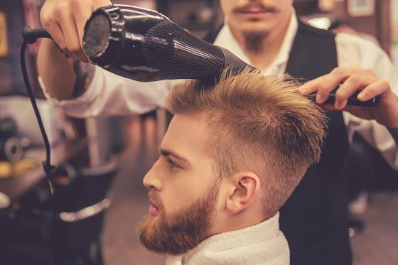 Luxuriöses Hair-Styling - inkl. Pflege-Set, für 1 Mann 2 