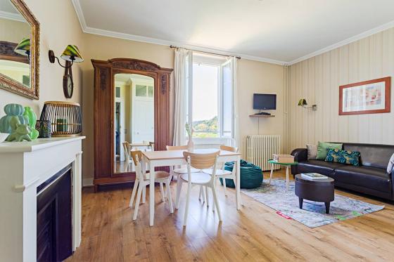 Nuit insolite dans une cabane - 1 nuit dans les arbres pour 2 personnes avec petit déjeuner  7 