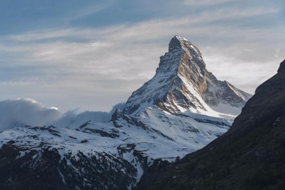 Vol en hélicoptère et apéritif - Survolez le Cervin et profitez d'un apéro sur le glacier | 1 personne 2 