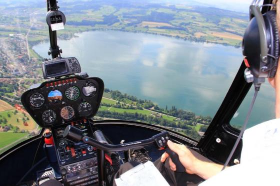 Helikopter selber fliegen - Gutschein 30 Min. 1 Person  