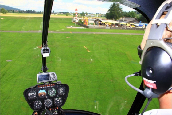 Helikopter selber fliegen - Gutschein 30 Min. 1 Person 2 