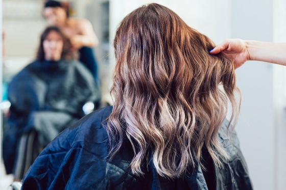 Wellness für Ihre Haare - inkl. Beratung, Schneiden, Stylen und Handmassage  