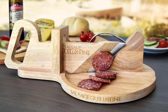 Trancheuse de saucisse - en bois  