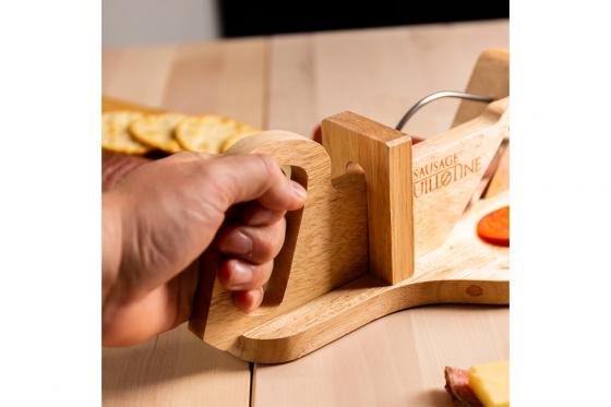 Trancheuse de saucisse - en bois 2 