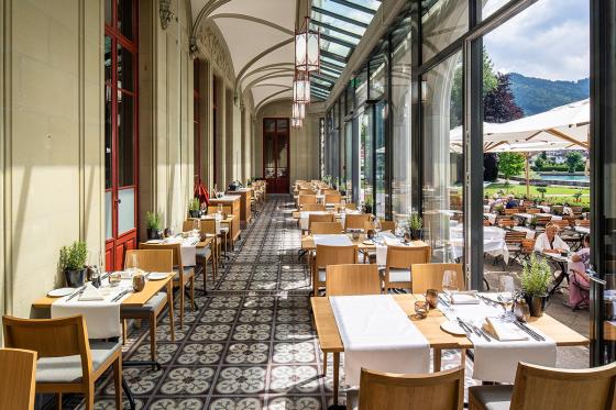 Petit déjeuner dans un château - Tour en bateau sur le lac de Thoune pour 2 personnes en 2ème classe 1 