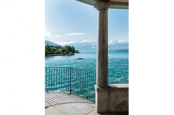 Petit déjeuner dans un château - Tour en bateau sur le lac de Thoune pour 2 personnes en 2ème classe 8 